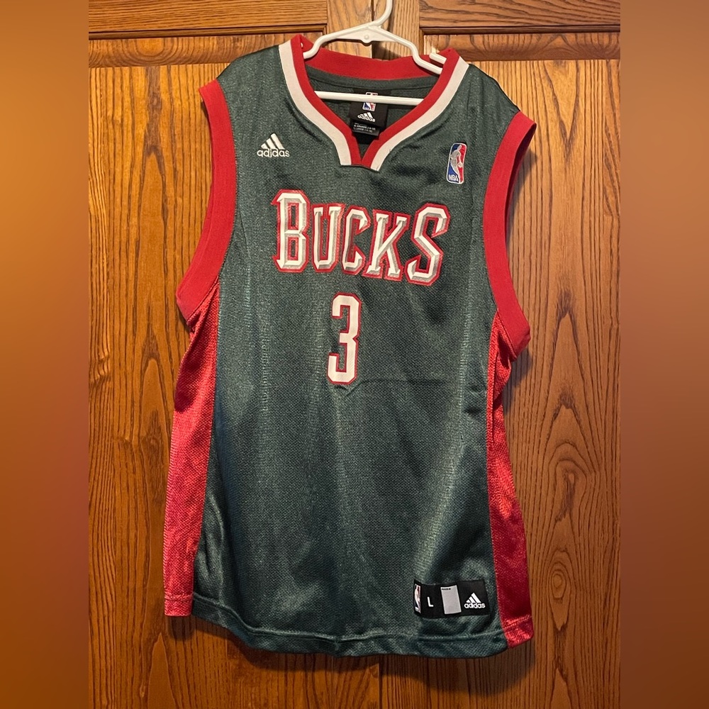 Adidas Basketball Jersey Milwaukee Bucks Jennings #3 Boys Size Large (14-16)
